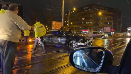 Accident rutier în Iași În evenimentul rutier au fost implicate două autovehicule - Exclusiv