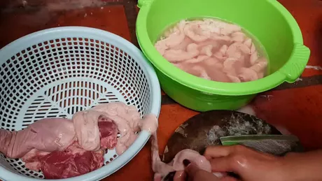 Cu ce se spală mațele de porc. Sfaturi pentru curățarea stomacului de porc