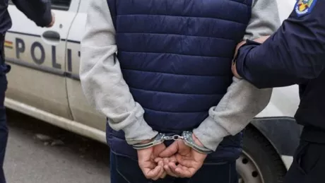 S-a întors roata Golanul care a bătut doi polițiști în Nicolina a fost arestat Șmecheria nu a mai fost pe umerii săi când a ajuns în fața judecătorilor