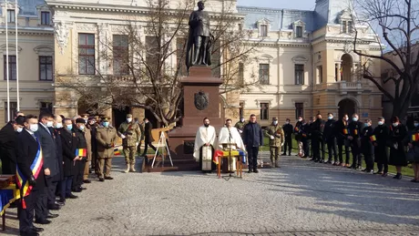 Ziua Națională a României este sărbătorită la statuia Regelui Ferdinand I. Manifestări restrânse în față la Primăria Iași - LIVE VIDEO FOTO