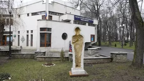 Apariție surprinzătoare la Casa de Cultură Mihai Ursachi Iași din Parcul Copou - VIDEO
