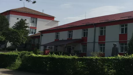 Cadru medical înjunghiat de un pacient în curtea Spitalului de Psihiatrie din Bihor