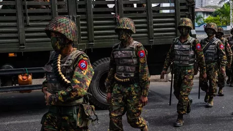 10 grupuri armate etnice se unesc pentru a respinge dictatură militară din Myanmar. Țara la un pas de un conflict civil