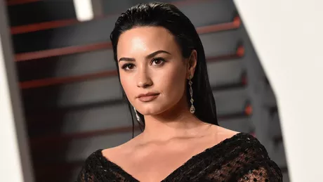 Demi Lovato face dezvăluiri șocante A suferit trei atacuri cerebrale și un infarct după o supradoză de droguri - VIDEO