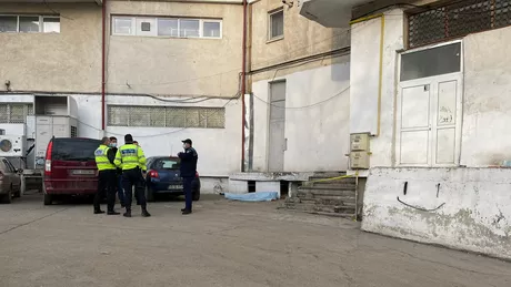Un bătrân s-a sinucis aruncându-se de la etajul 4 al unui bloc din Nicolina Iași Mărturia cumplită a soției - EXCLUSIV FOTO