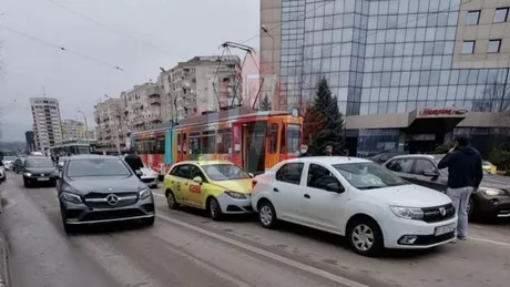 Schimbare radicală de situație S-a finalizat ancheta în cazul tramvaiului care a spulberat mai multe mașini în centrul Iașului Vatmanul nu are nicio vină