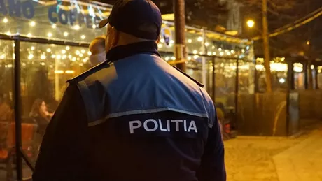 Polițiștii împart amenzi în stânga și în dreapta pentru nerespectarea regulilor impuse în lupta cu COVID-19