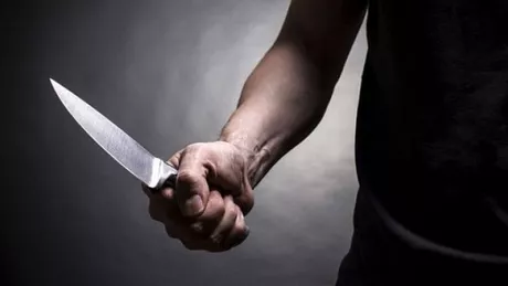 Asasinat în Maramureș. Un bărbat a fost găsit mort cu două cuțite în piept
