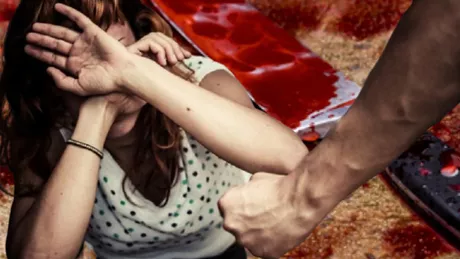Cel mai sadic scandal sexual din Iași Partidă de amor înecată în sânge după ce soția a fost prinsă cu amantul în pat. Soțul înșelat a dat cu bâta până a obosit Exclusiv