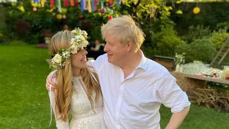 Carrie Symonds a purtat o rochie închiriată la nunta cu prim-ministrul britanic Boris Johnson. Care a fost motivul acesteia
