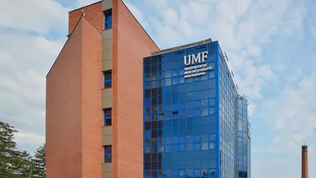 Un student exmatriculat de la UMF Cluj cere despăgubiri pentru discriminare. A dat în judecată instituția de 24 de ori