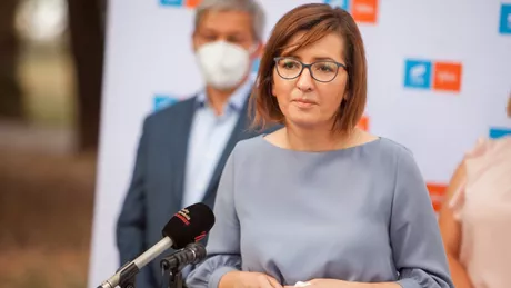 Ioana Mihăilă USR ministrul Sănătății lovitură pentru medicii care nu vor să se vaccineze Vor suporta testarea COVID-19 din propriile buzunare