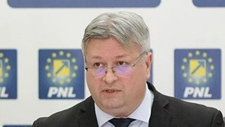 Un nou director la Aeroportul Internaţional din Iași Romeo Vatră consilier judeţean PNL este noul șef al aerogării - EXCLUSIV