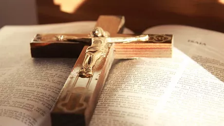 Acatistul Sfintei Cruci Te ajută să scapi de duhurile rele - VIDEO