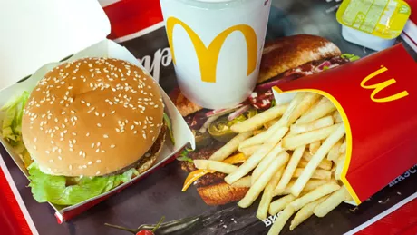 Un client a făcut comandă la Mc Donalds şi a avut o cerinţă genială. Ce i-au scris cu pixul chiar pe bonul fiscal