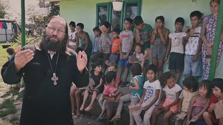 Vrem la şcoală - Pentru o Românie mai bună o nouă campanie a părintelui Damaschin pentru copiii din Iaşi - VIDEO