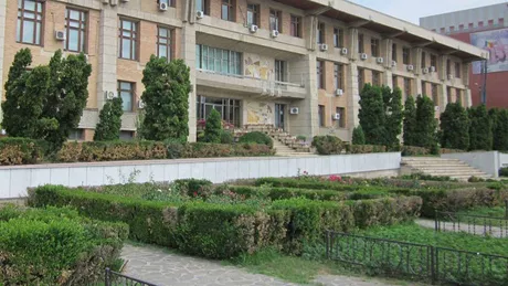 Studenții și absolvenții din Iași pot lucra câteva luni în Casa Pătrată. Consiliul Județean Iași a inițiat un stagiu pentru cei care își doresc o carieră în administrație