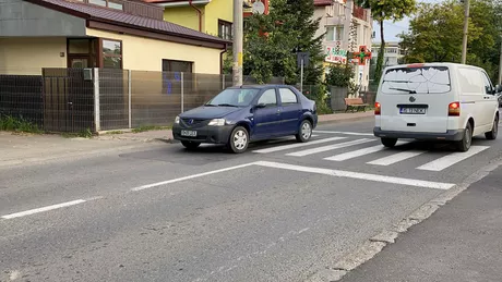 Accident rutier în municipiul Iași O persoană a fost lovită chiar în timp ce se afla pe trecerea de pietoni - EXCLUSIVFOTO