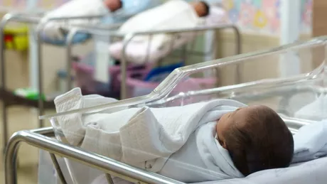 Spitalul groazei din Timișoara În lipsa căldurii bebelușii sunt luaţi de lângă mamele lor și încălziţi cu pături Iată bună administrație pe care Dominic Fritz o implementează