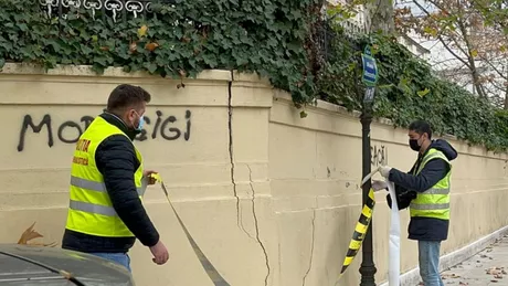 Zidurile palatului omului de afaceri Gigi Becali vandalizate de fanii FCSB Mori Gigi
