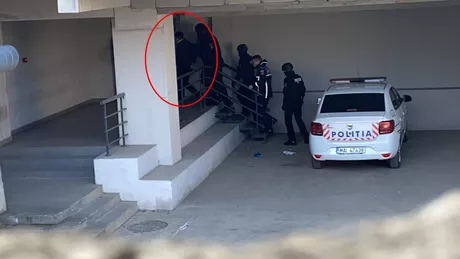 Imagini în premieră cu criminalul de la Iași Studentul Ahmed Sami El Bourkardi înconjurat de mascați la Tribunalul Iași - EXCLUSIV FOTO VIDEO