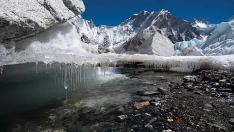 Gheţarii din Himalaya se topesc în ritm alert. Până în 2100 ar putea dispărea