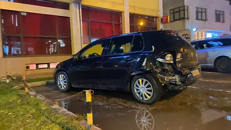 Accident rutier în Podu Roș. Au fost implicate două autoturisme -FOTO