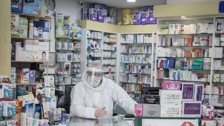 Un sibian și-a uitat în farmacie borseta cu acte și 13.000 de euro. O femeia a luat-o și i-a dat foc dintr-un motiv bizar