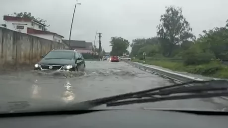 Cod portocaliu de inundații în 11 județe din România 