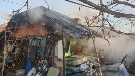 Incendiu în comuna Scheia din judeţul Iaşi. O casă a fost cuprinsă de flăcări - EXCLUSIV FOTO