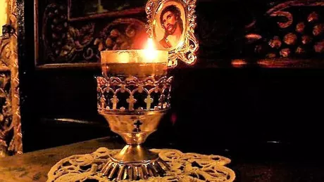 Rugăciune la aprinderea candelei. Ce trebuie să faci în momentul în care aprinzi candela 