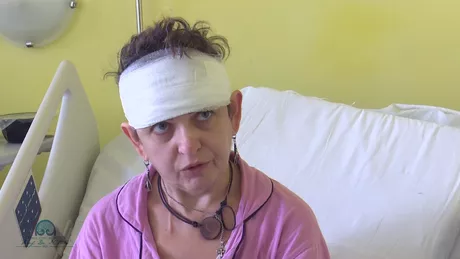 O femeie din Cluj operată cu succes la Spitalul de Neurochirurgie din Iaşi - VIDEO