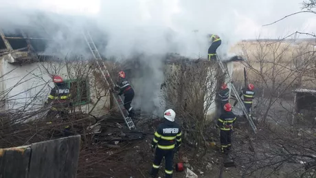 Incendiu la o casă din Tulcea. Un tânăr de 27 de ani a murit