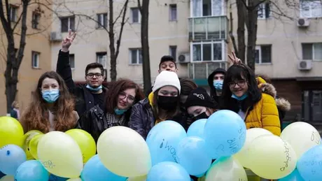 MIRacol  o campanie a elevilor alecsandriști pentru Ucraina - FOTO