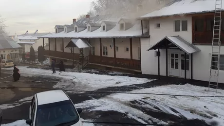 Incendiu la Mănăstirea Buciumeni judeţul Suceava. Chiliile călugărilor au fost afectate- FOTO VIDEO UPDATE