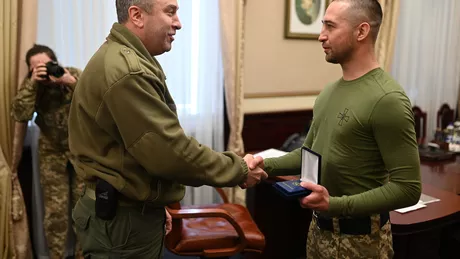 El este unul dintre soldaţii de pe Insula Şerpilor. Ucraineanul Roman Gribov i-a înjurat pe ruşi - VIDEO