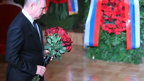 Vladimir Putin a ieşit din buncăr. A fost prezent la funeraliile lui Vladimir Jirinovski