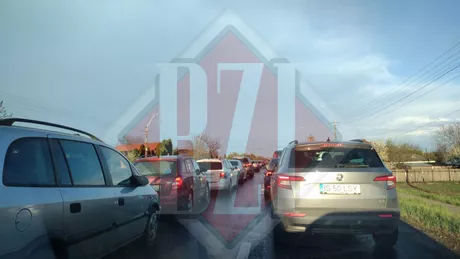Ieșenii se întorc din concediu. Se circulă bară la bară spre intrarea în Iași - EXCLUSIV FOTO VIDEO
