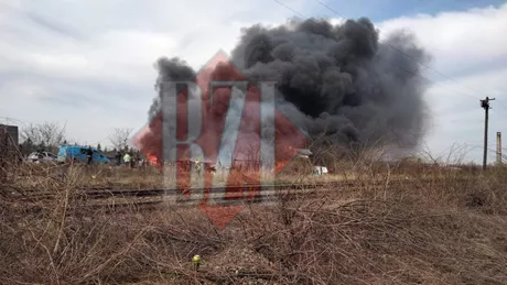 Incendiu la un depozit de deșeuri și fier vechi în comuna Ciurea. Patru autospeciale de intervenție se deplasează la fața locului - EXCLUSIV FOTO LIVE VIDEO
