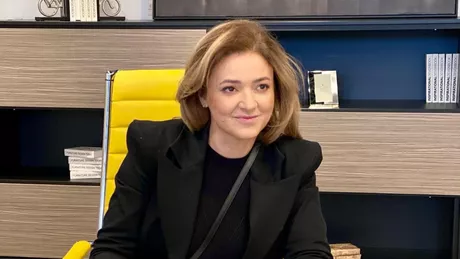 Cristina Bâtlan este o mămică fericită. Iată cum arată Adrian fiul ei de 18 ani