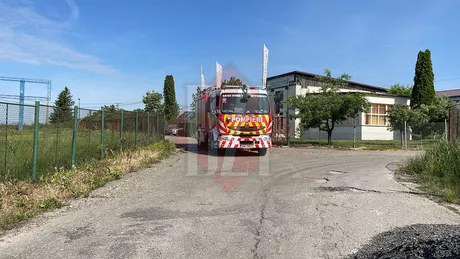 Incendiu în localitatea Lețcani din judeţul Iași Pompierii se deplasează de urgență - EXCLUSIVFOTO