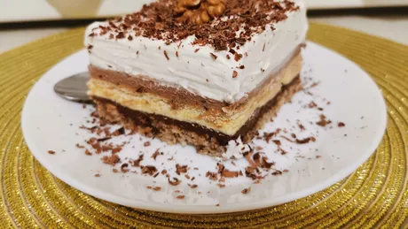 Prăjitura Kinder Bueno. Cum să pregătești acasă desertul preferat al copiilor