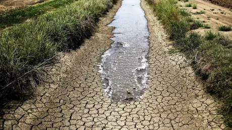 Apele Române anunţă rezerve de apă în scădere și fac apel la populație