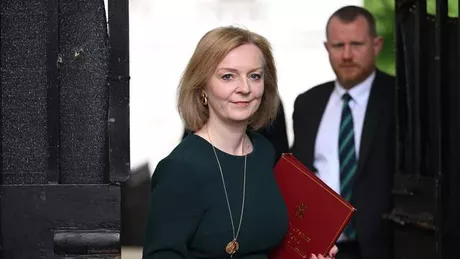 Şefa diplomaţiei britanice Liz Truss vrea să-i ia locul lui Boris Johnson