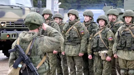 Armata rusă transportă armament greu pentru un asalt spre Izium și Slaviansk