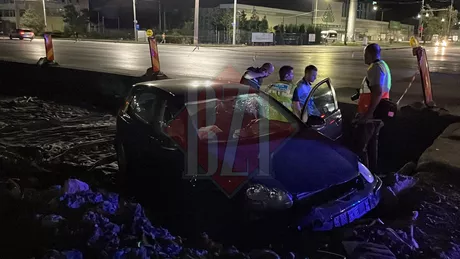 Accident rutier în municipiul Iași. Șoferul autoturismului era beat și a fugit de la locul accidentului - EXCLUSIV FOTO VIDEO