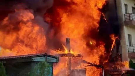 ISU Dobrogea a transmis că Biserica din Constanța ce a ars nu avea autorizaţie