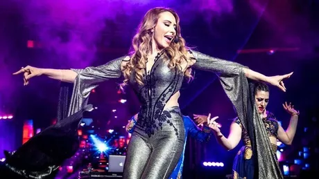 Iulia Vântur gest neașteptat în timpul unui show din America. Vedeta a fost aspru criticată de fanii români