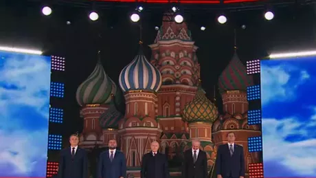 Vladimir Putin în lacrimi în Piața Roșie Bine ați venit acasă Victoria va fi a noastră - VIDEO