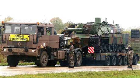 Primul convoi de tehnică militară franceză ajunge în România